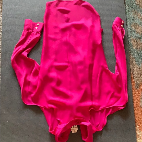 Haute hippie Cold Shoulder Silk Button-Down Shirt - Picture 2 of 7